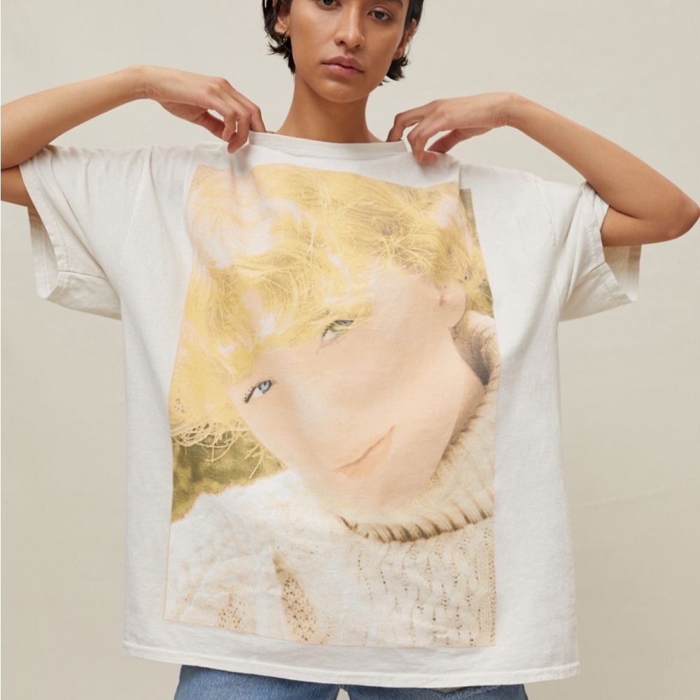 Taylor Swift oversized tee shirt dress